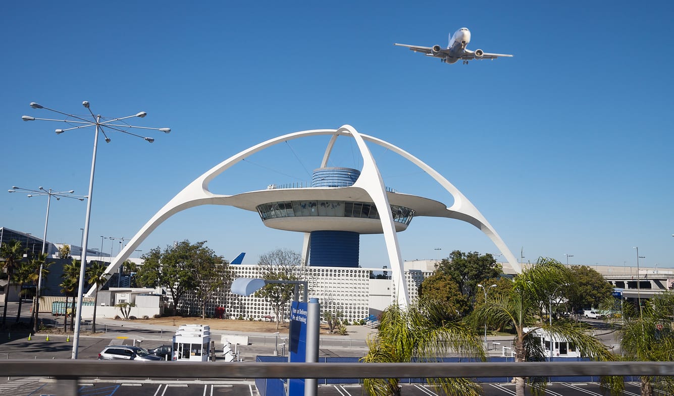 Flights from Los Angeles to New York