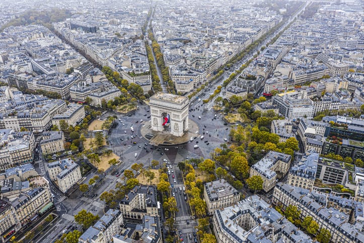 Book Flights to Paris